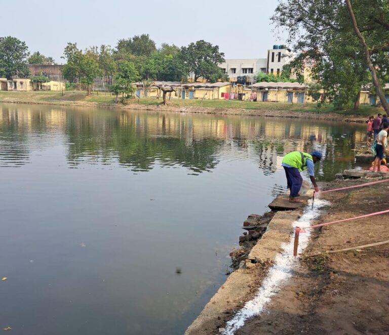 dc087a85-123e-4f6e-8d40-643c7d9138dd