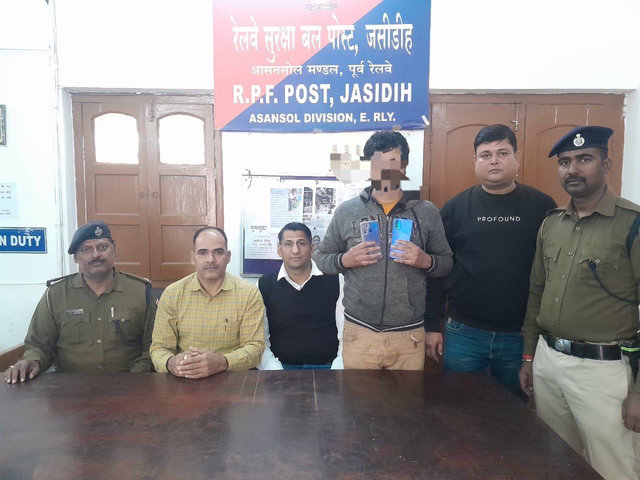 ae4e90de-df21-44c9-8108-ce49e06e8b3f