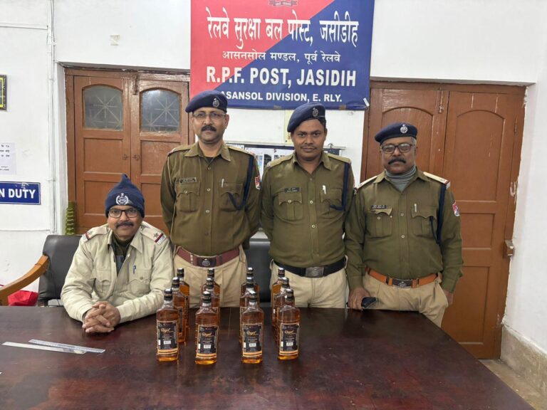 12b817e1-5807-4c69-a385-c6124a1d7752